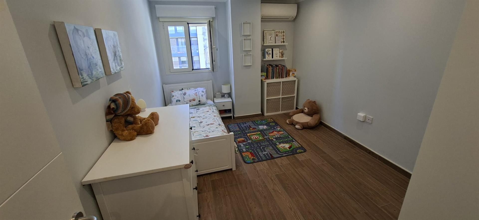 Image of Apartment - 3 Bedrooms - 1 Bathrooms for Sale in Beach View Terraces-Gibraltar, Image 4